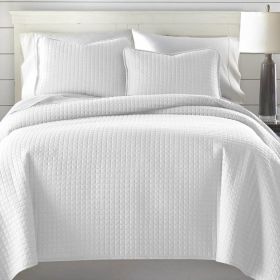 King/Cal King Lightweight White Ultra Soft 3-Piece Microfiber Quilt Set