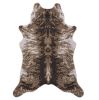 Hide GC_CHD1003 Brown 5 ft. x 7 ft. Area Rug